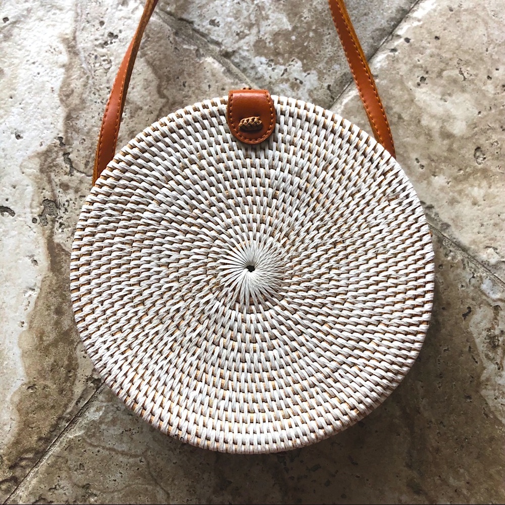 Woven Wicker Rattan Round Circle Bag